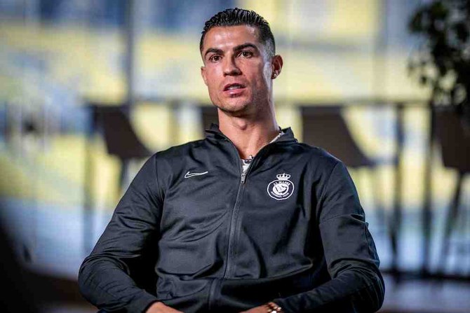 Tổng tài sản của Ronaldo CR7 giàu cỡ nào?